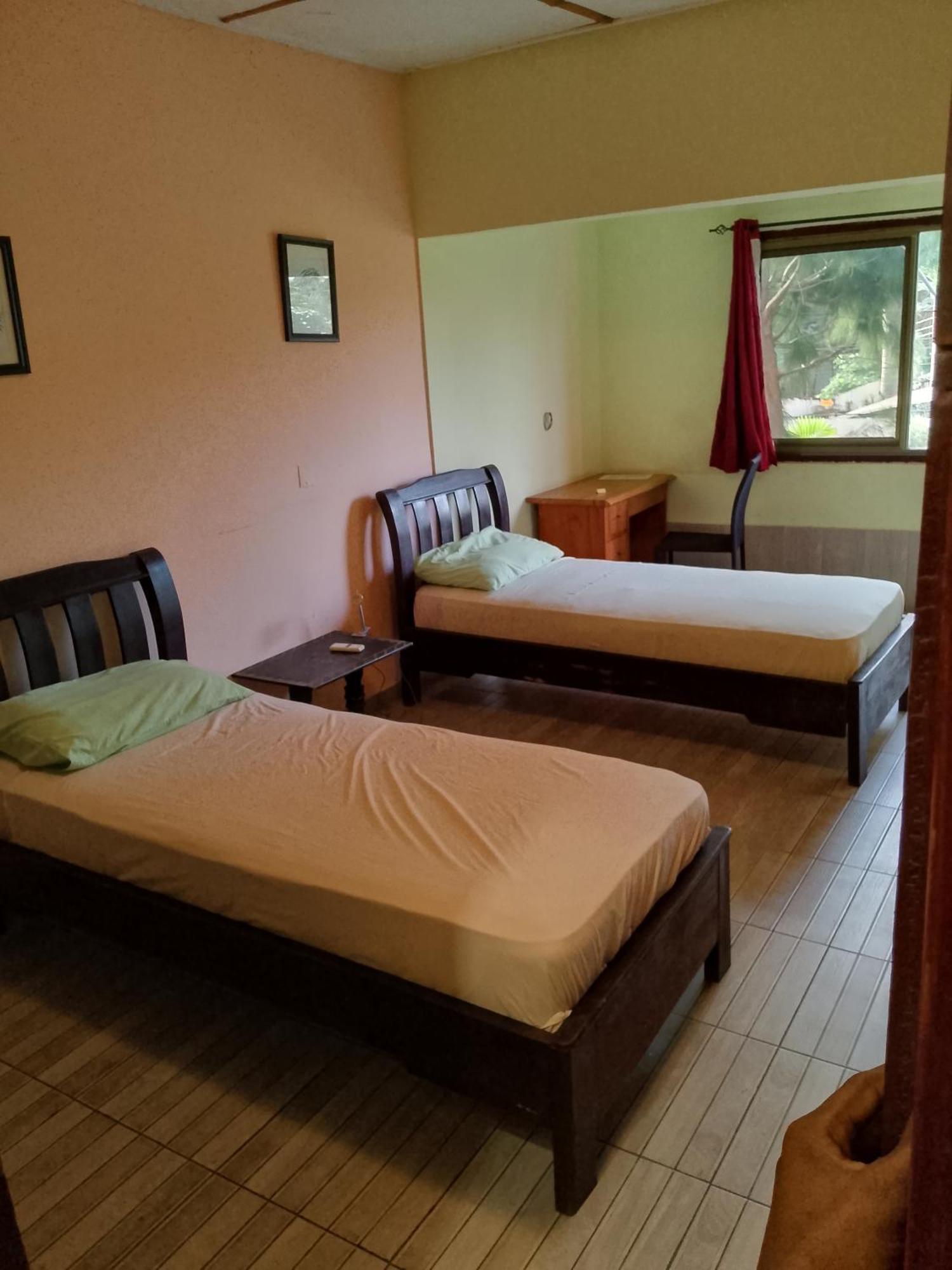 Omanye Lodge Accra Esterno foto