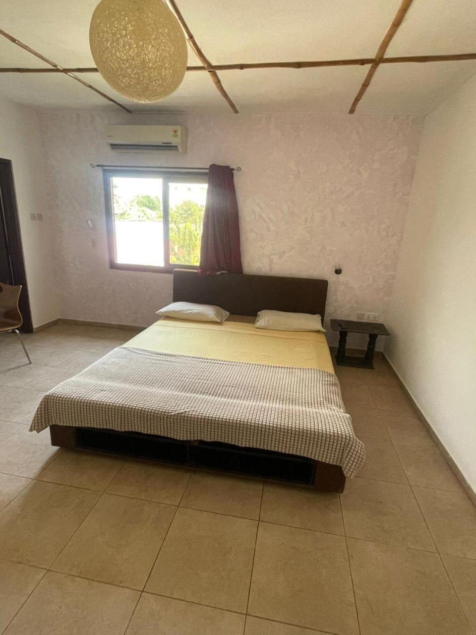 Omanye Lodge Accra Esterno foto